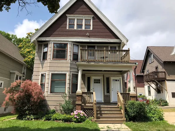 3063 N Cramer St, Milwaukee, WI 53211