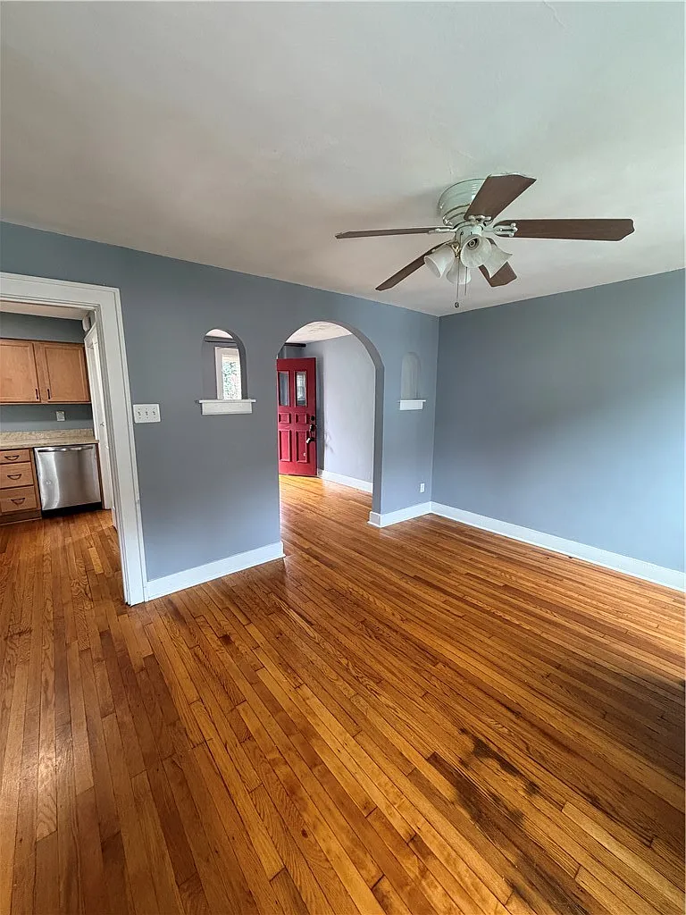 2 bed, 1140 sqft, $1,550 — Photo 4