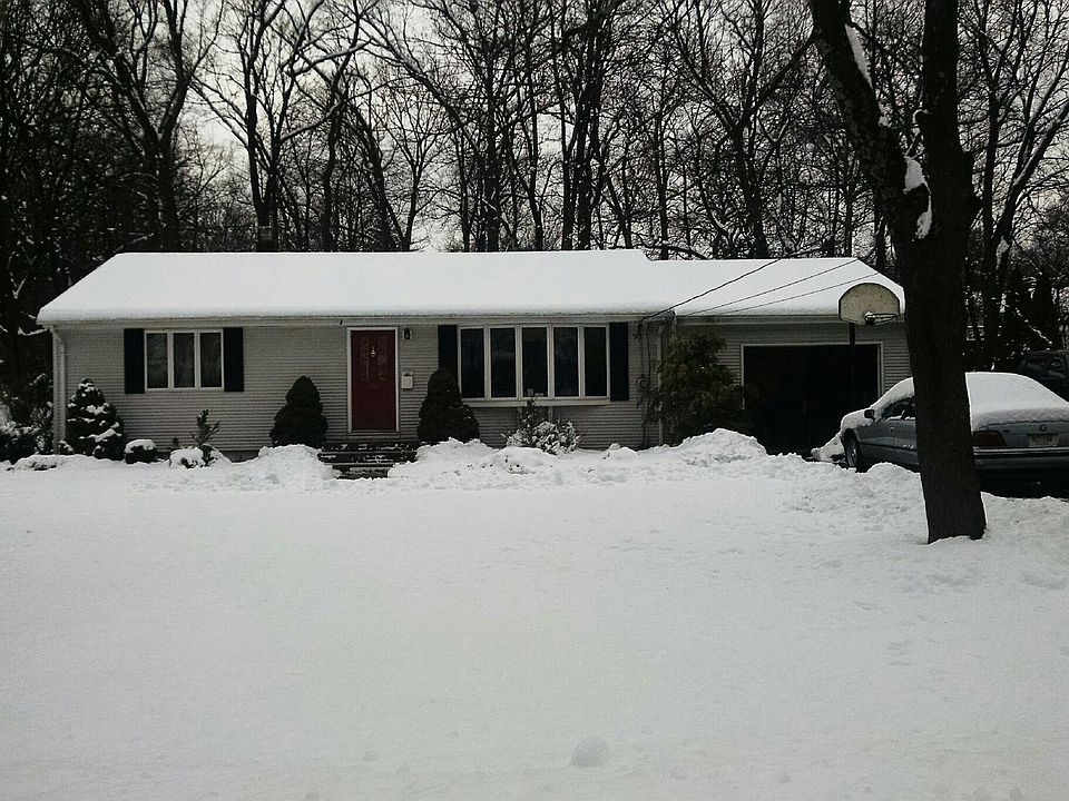 1st image of 64 Alder Dr