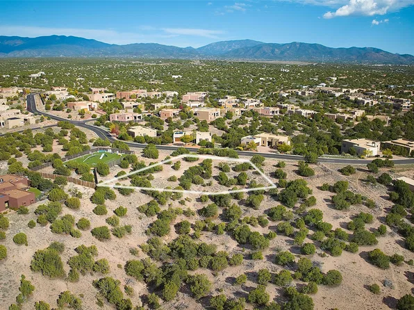 47 Via Summa, Santa Fe, NM 87507