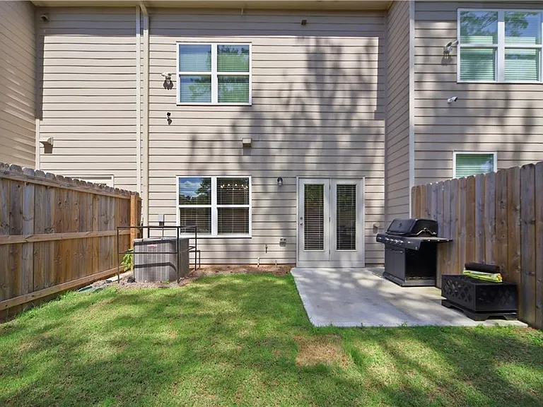 2360 Rex Dr — Photo 21
