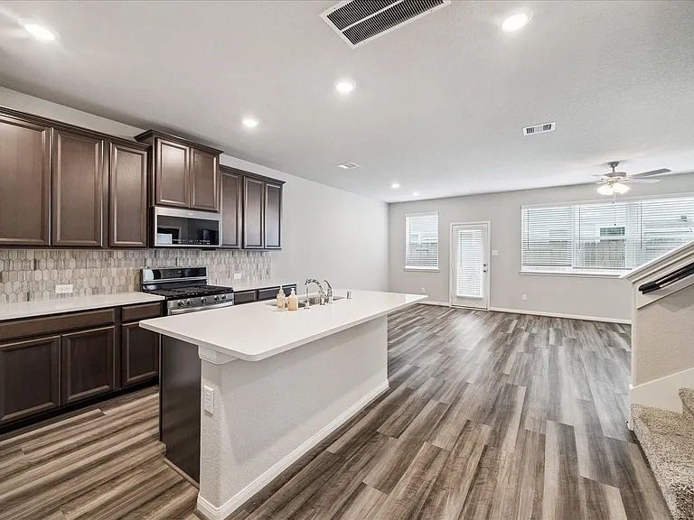 5502 Cuerta St — Photo 8