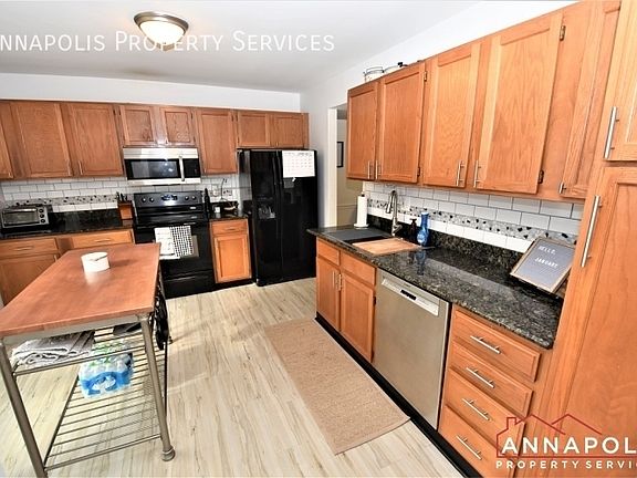 3rd image of 1200 Stonewood Ct