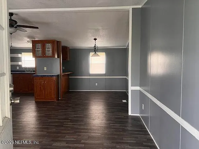 3 bed, 2.0 bath, 1600 sqft, $1,550 — Photo 2