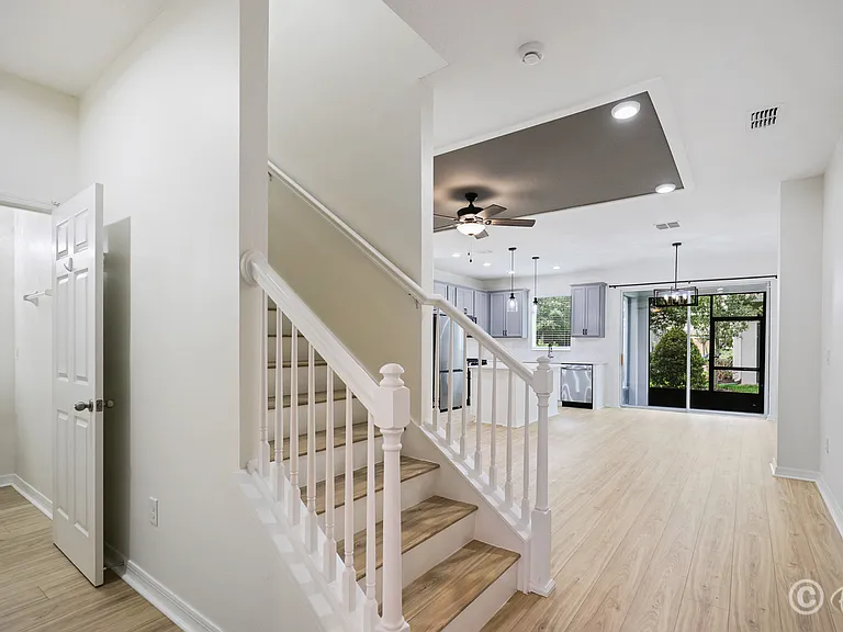 5736 Skytop Dr — Photo 5