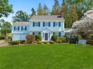 39 Wepawaug Rd, Woodbridge, CT 06525
