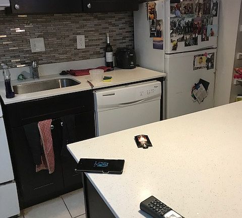 4th image of 2037 Walnut St APT 1R