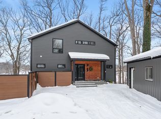 130 Singer Lake Trl, Baroda, MI 49101