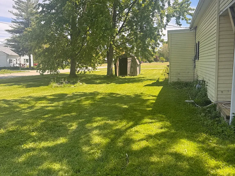 230 N Wayne St — Photo 3