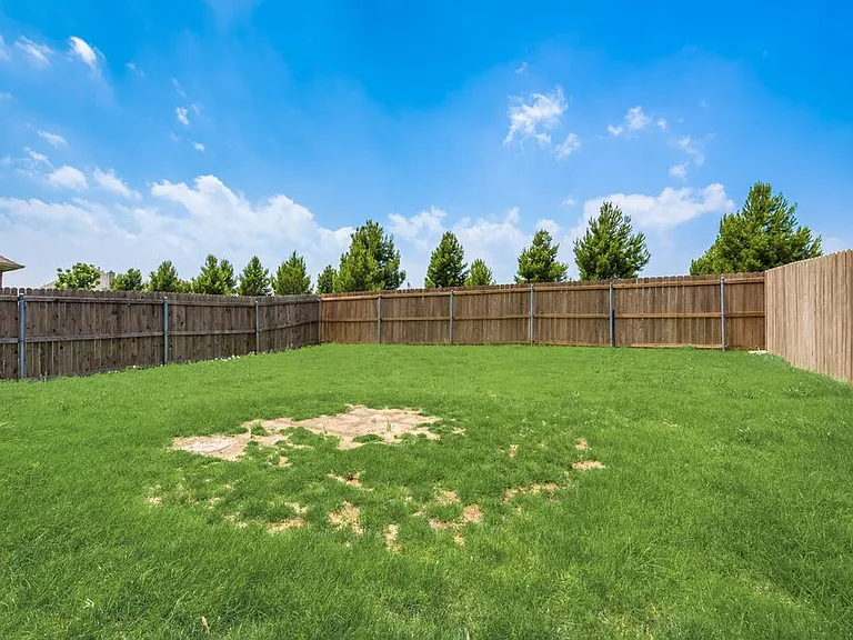 1709 Belton Dr — Photo 33