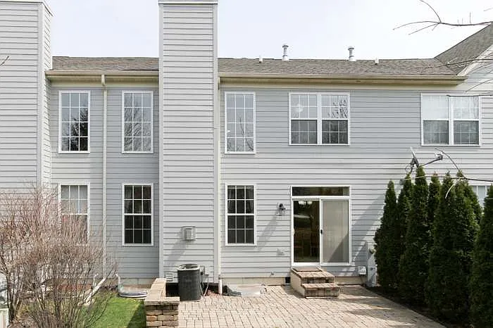 284 Jennifer Ct — Photo 22