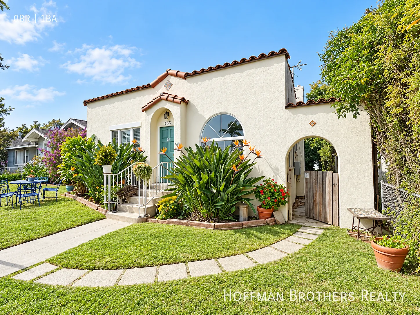 Cozy Venice Studio With Wall A/C, Hardwood Floors & On-Site Laundry!! — Photo 3