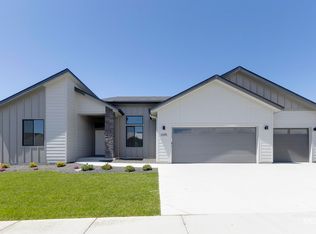 6395 S Banded Eagle Way, Boise, ID 83709