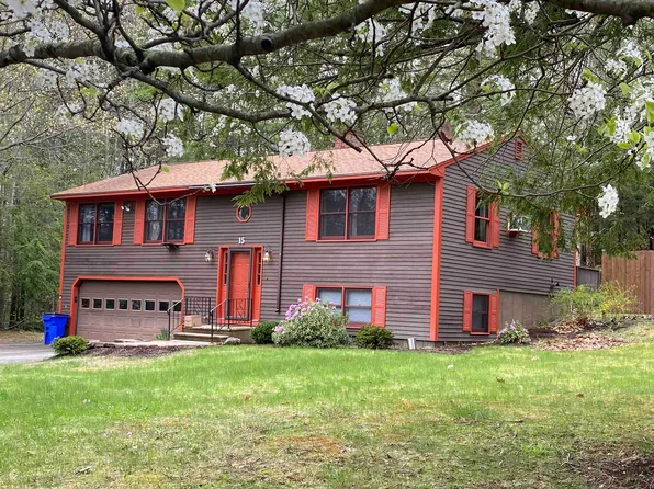 15 Bennett Way, Newmarket, NH 03857