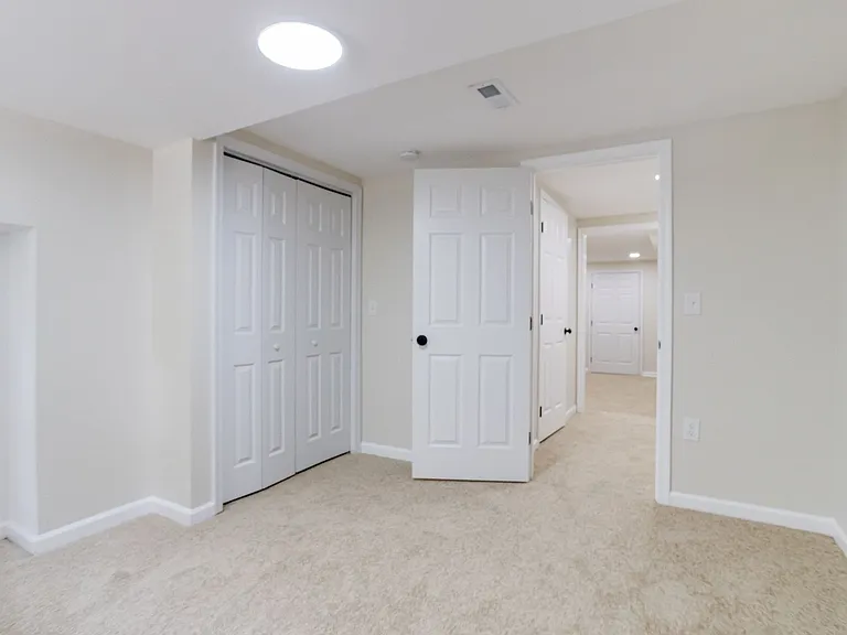 2702 Beryl Ave — Photo 24