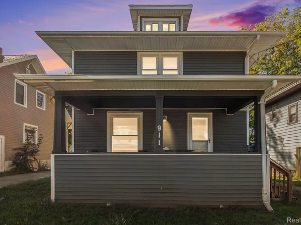 911 N Martin Luther King Jr Blvd, Lansing, MI 48915