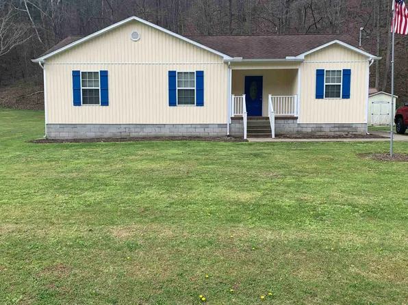 2 Dogwood Dr, Vanceburg, KY 41179