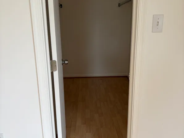 102-4 Timberlake Ter, Stephens City, VA 22655