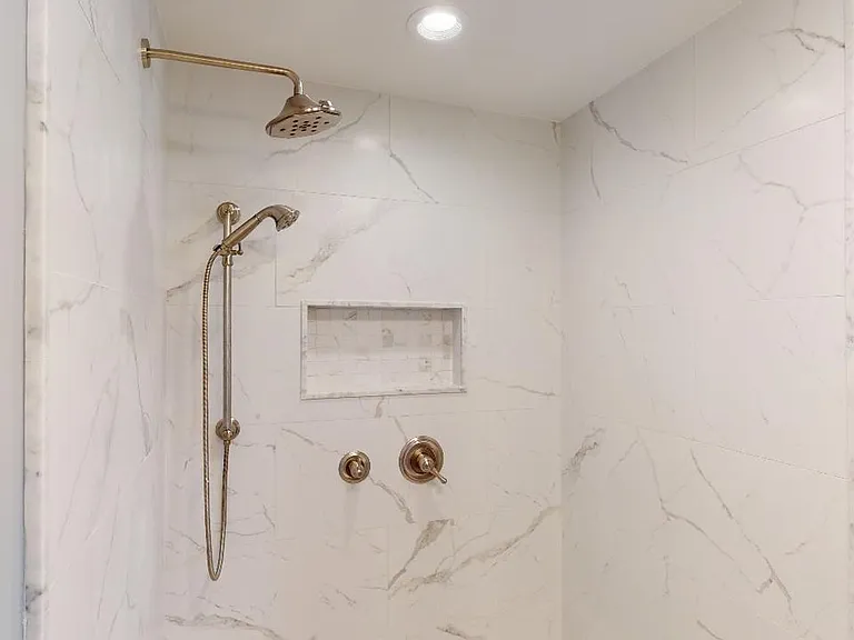 1105 Torrence Cir — Photo 20