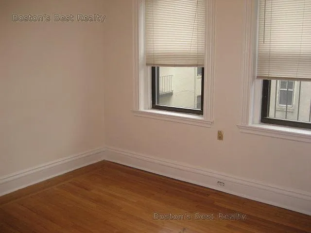 31 Saint Lukes Rd #14