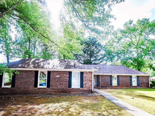 7415 Sierra Dr, Columbus, GA 31904