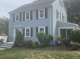 4 Williams Rd, Lynnfield, MA 01940