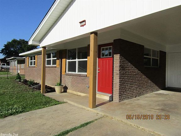 2nd image of 3511 Oakhill Dr