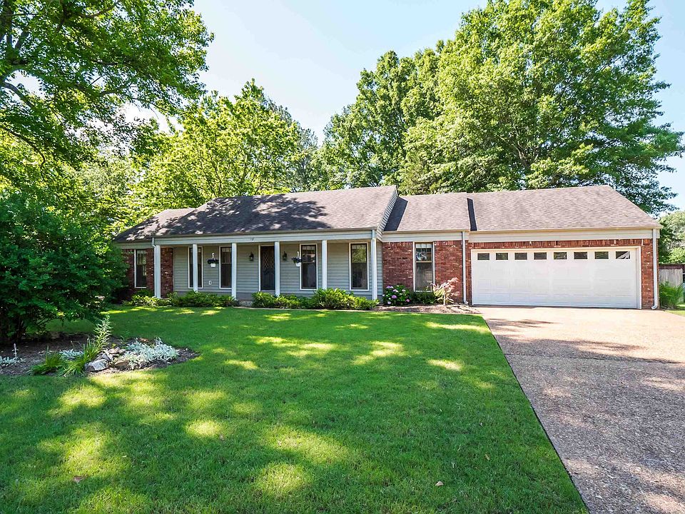 1st image of 165 E Lawnwood Dr