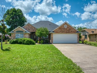 119 Country Dr, Waxahachie, TX, 75165