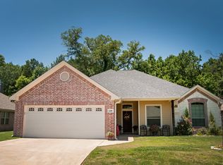 149 Labrador Ln, Hallsville, TX 75650