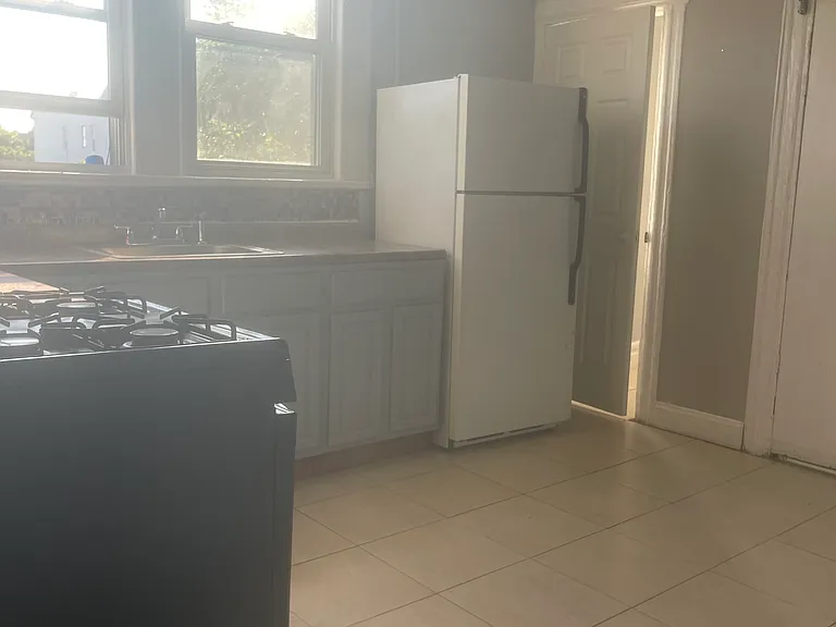 65 Chadwick Ave #3L — Photo 7