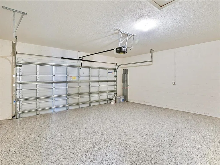 10695 SW Prato Way — Photo 22