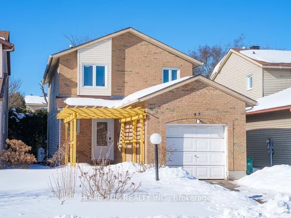 47 Coolspring Cres, Ottawa, ON K2E 7M9