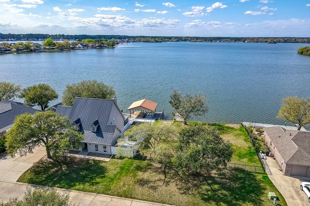 14359 S Lakeshore Dr, Covington, LA 70435 | MLS #2438406 | Zillow