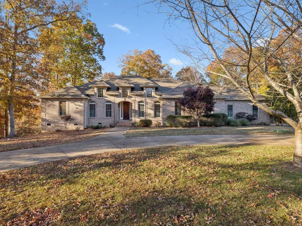 2562 Spears Way, Ashland City, TN 37015