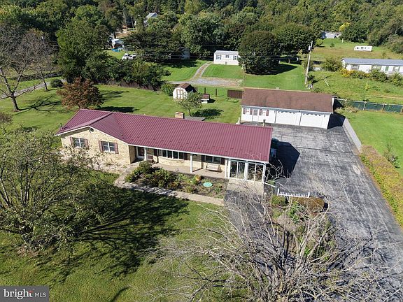 4th image of 469 Path Valley Rd