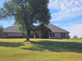 6301 Hilltop Dr, Oklahoma City, OK 73121