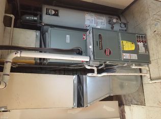 5436 Howe Rd, Wayne, MI 48184