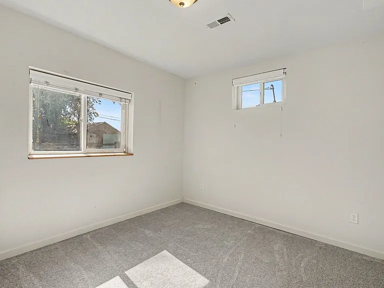 5050 Lincoln St — Photo 12