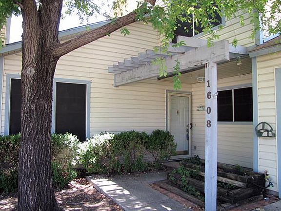 4th image of 1608 Scottsdale Dr