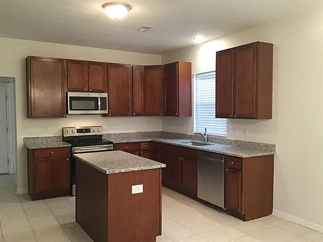 4254 N Gensen Loop — Photo 3