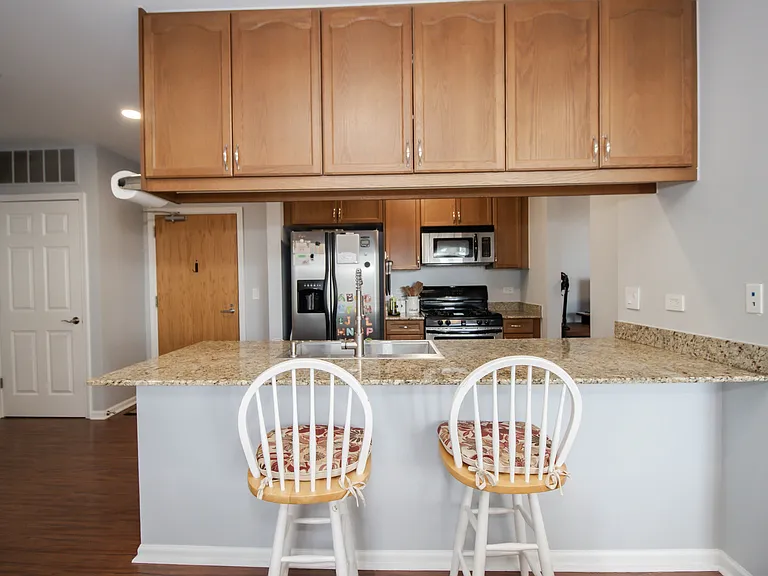 7243 Madison St #415 — Photo 15