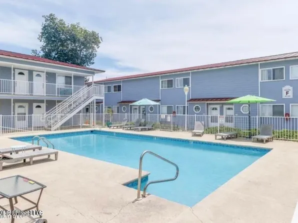 1664 Beach Blvd, Biloxi, MS