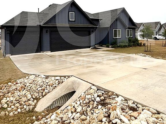 2nd image of 115 Konrad Creek Dr