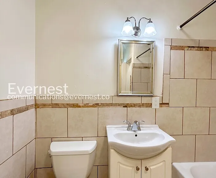 3114 Barton Ave #B — Photo 6