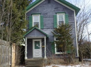 74 Elm St, Oneonta, NY 13820