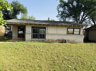 402 39th St, Lubbock, TX 79404
