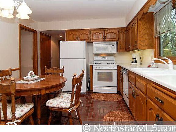 3rd image of 5225 W 105th Street