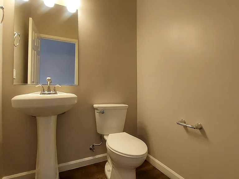 1728 E Ocotillo Rd — Photo 10