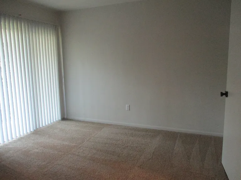 905 Barberton Ct #207 — Photo 9